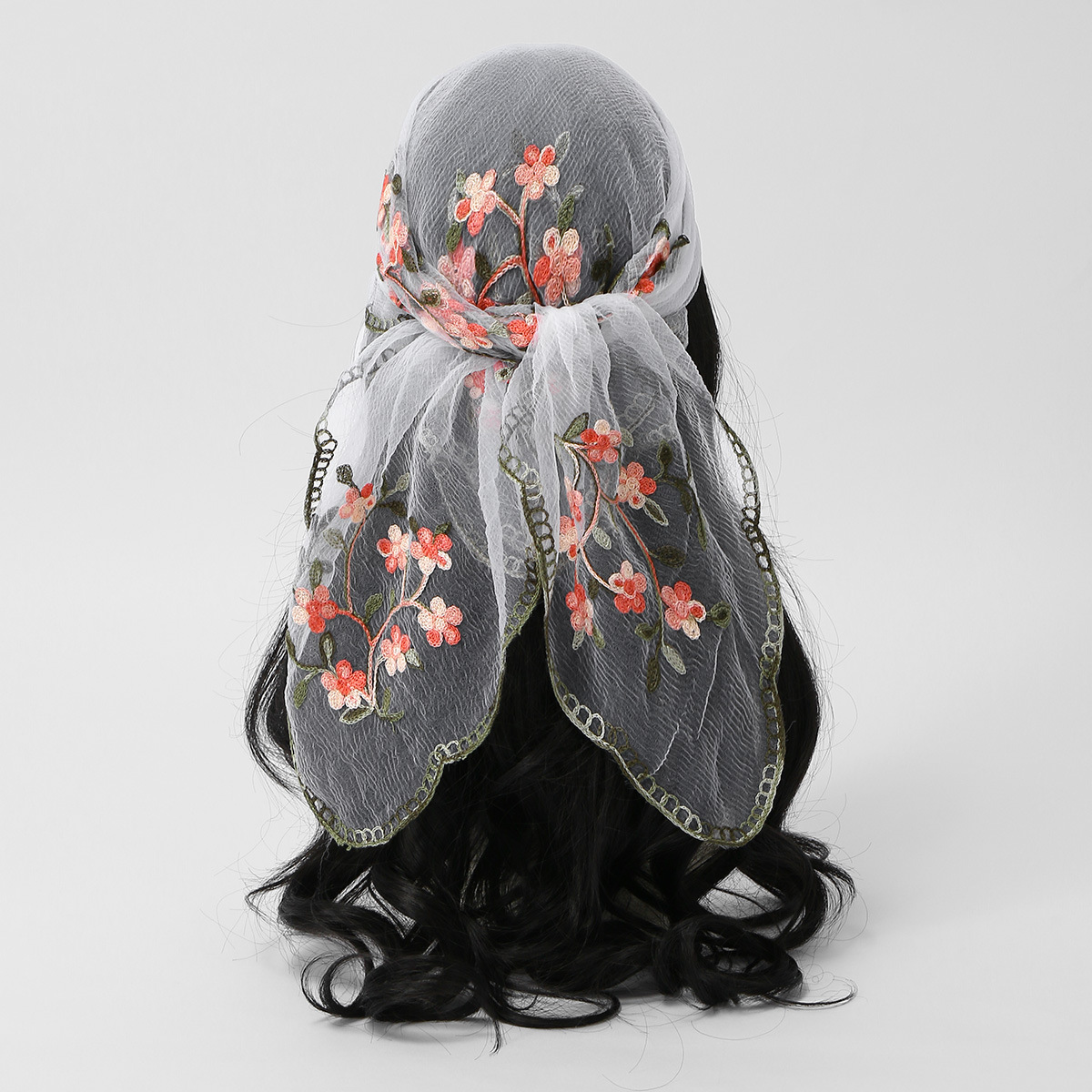 Square Scarf Plum Blossom Embr - огляд і ціна Embroidery Zara